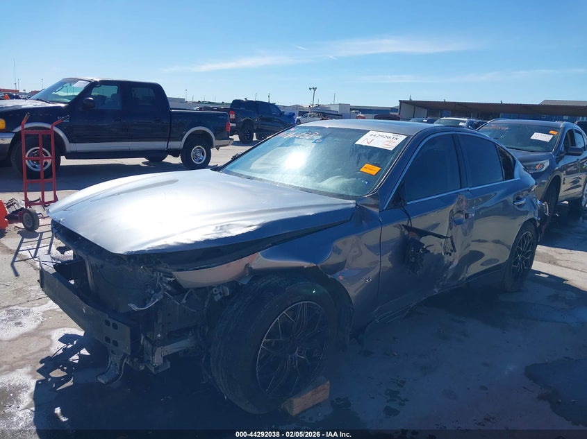 2015 Infiniti Q50 Premium