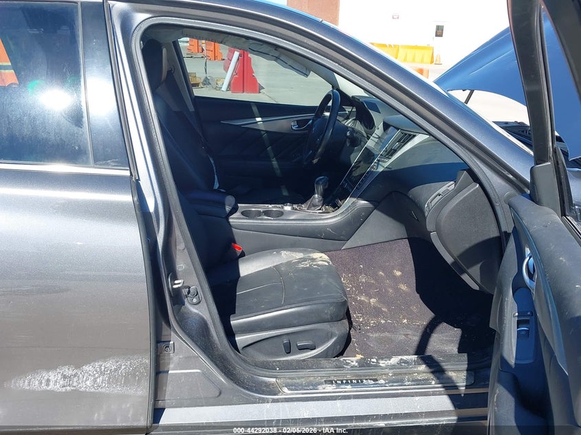 2015 Infiniti Q50 Premium