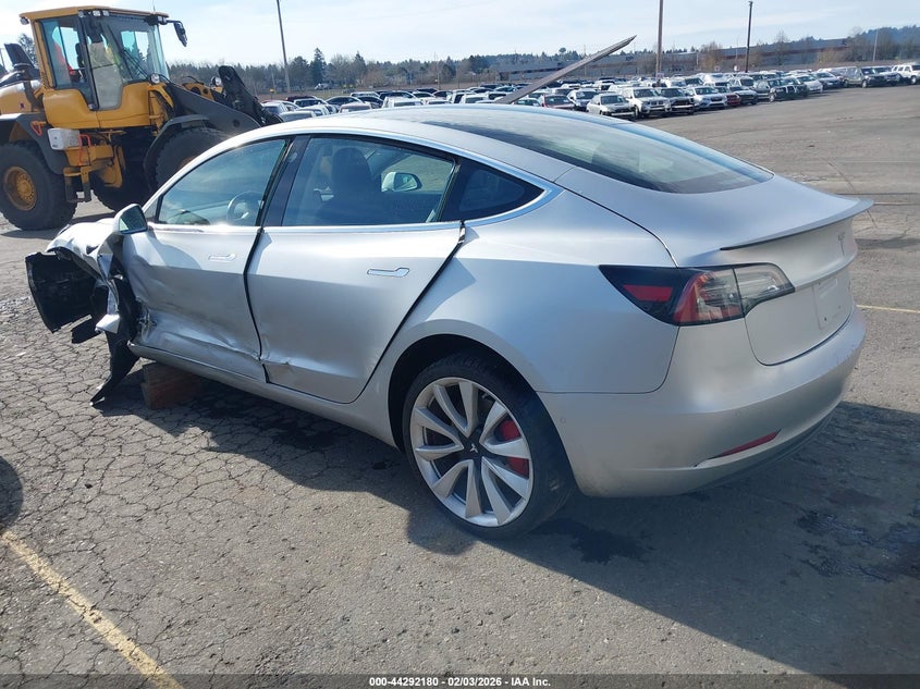 2018 Tesla Model 3 Long Range/Performance