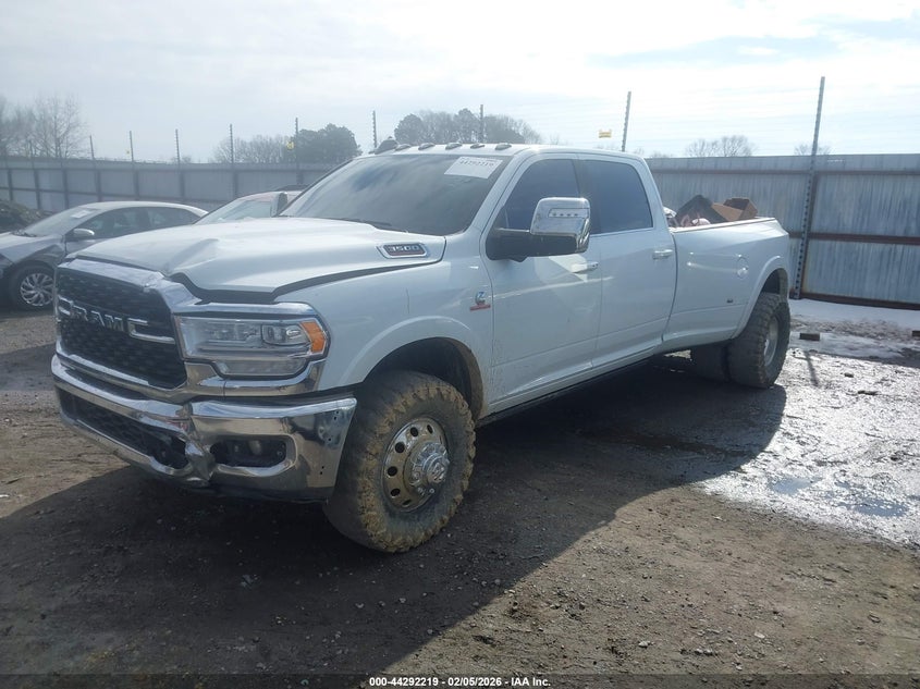 2024 Ram 3500 Ram Limited Longhorn 4X4 8' Box white Lot 111044292219 Vin 3C63RRKL1RG112286