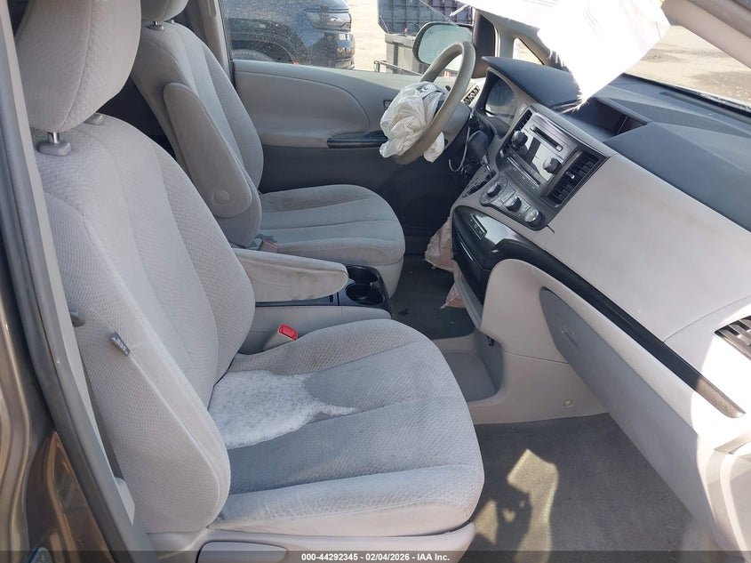 2011 Toyota Sienna Le V6