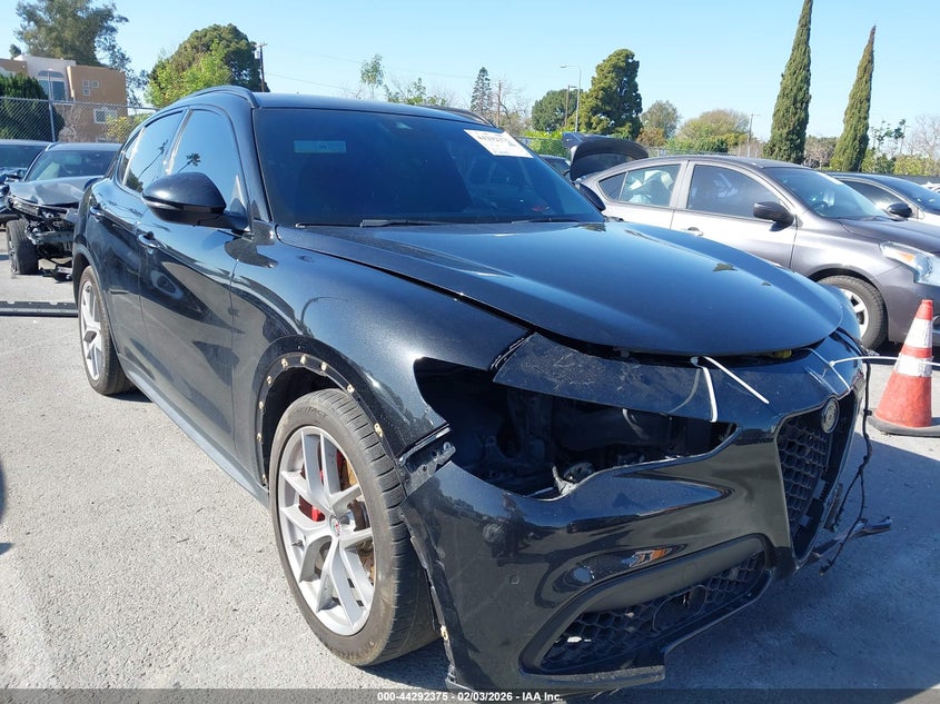 2018 Alfa Romeo Stelvio Ti Sport Awd