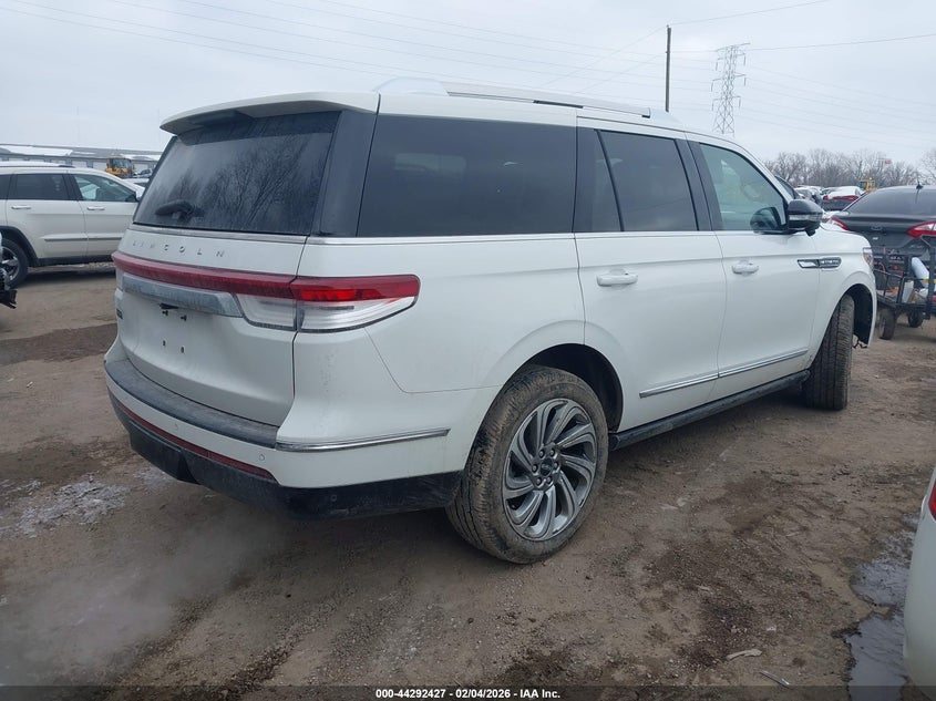 2022 Lincoln Navigator Reserve
