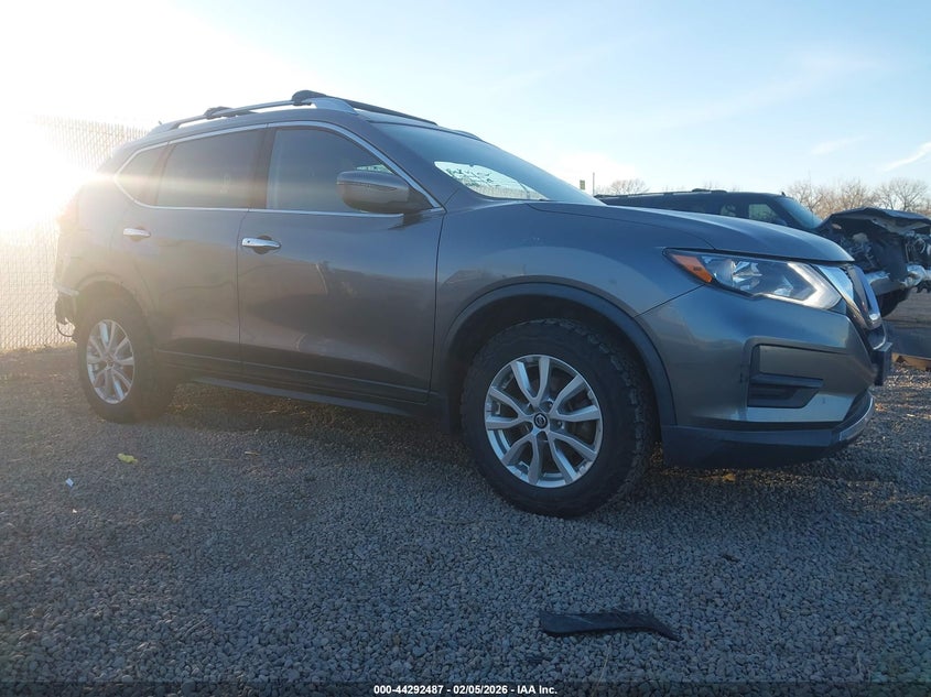 2017 Nissan Rogue Sv