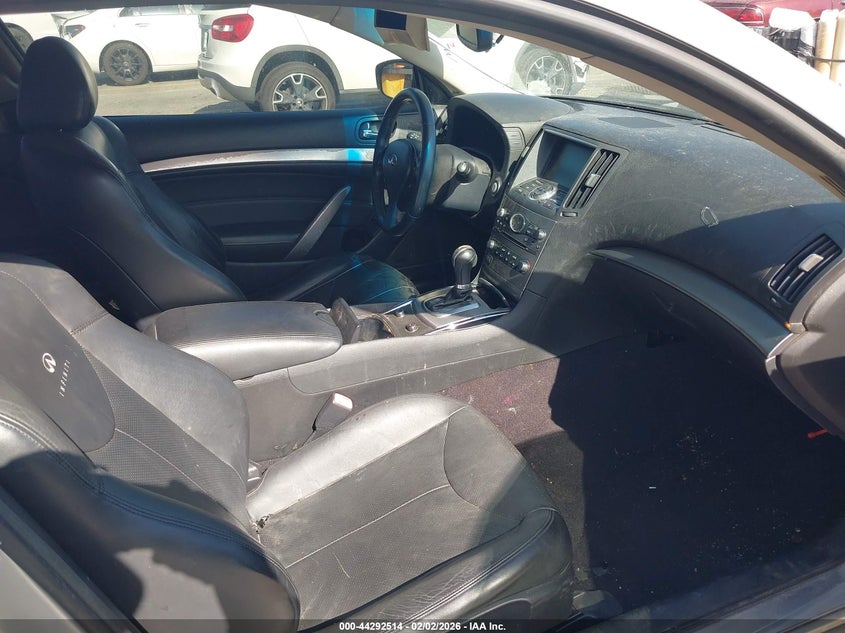 2012 Infiniti G37 Journey