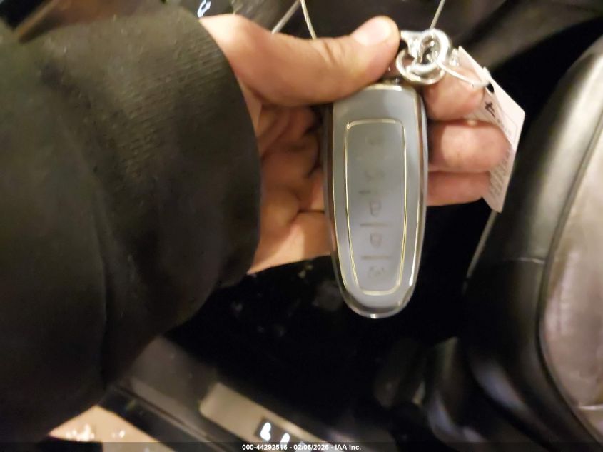 2013 Lincoln Mkx VIN: 2LMDJ8JK1DBL31980 Lot: 44292516