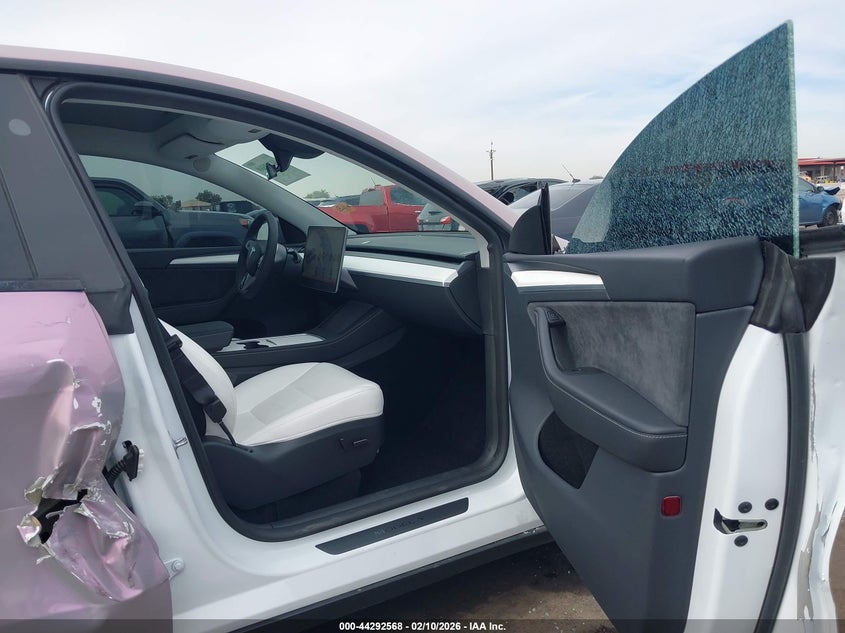 2024 Tesla Model Y Long Range Dual Motor All-Wheel Drive