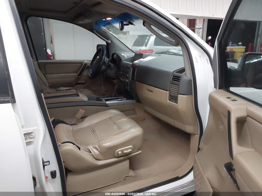 2005 Nissan Armada Le