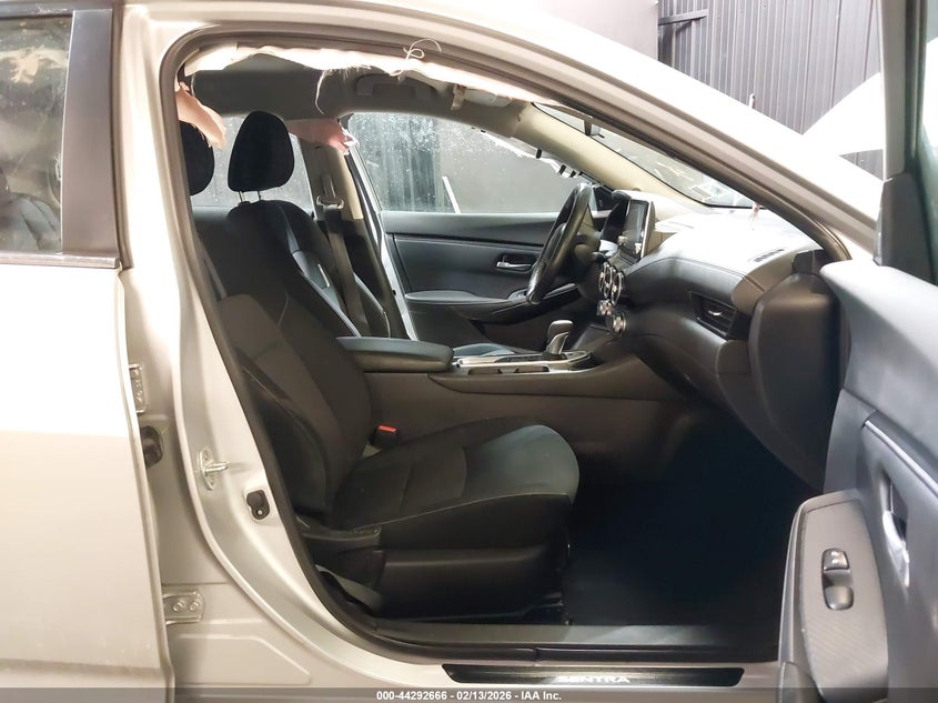 2022 Nissan Sentra Sv Xtronic Cvt