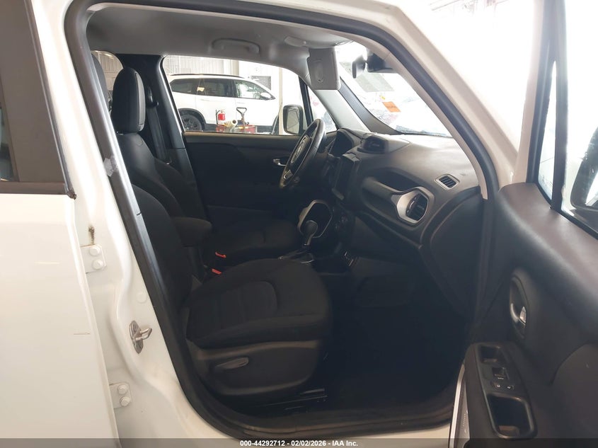 2018 Jeep Renegade Latitude Fwd