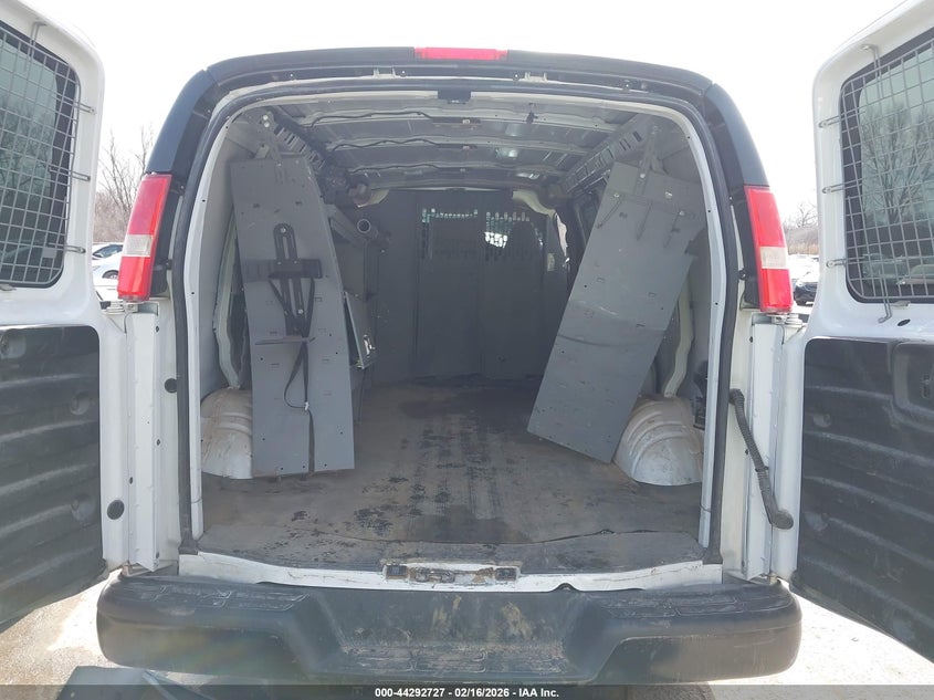 2017 GMC Savana 3500 Work Van VIN: 1GTZ7GFG8H1108467 Lot: 44292727