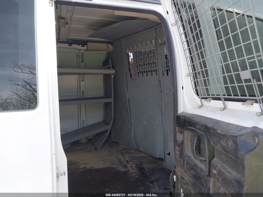 2017 GMC Savana 3500 Work Van VIN: 1GTZ7GFG8H1108467 Lot: 44292727