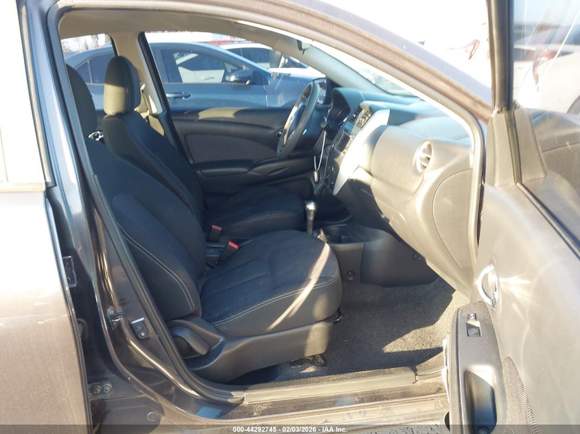 2015 Nissan Versa 1.6 Sl