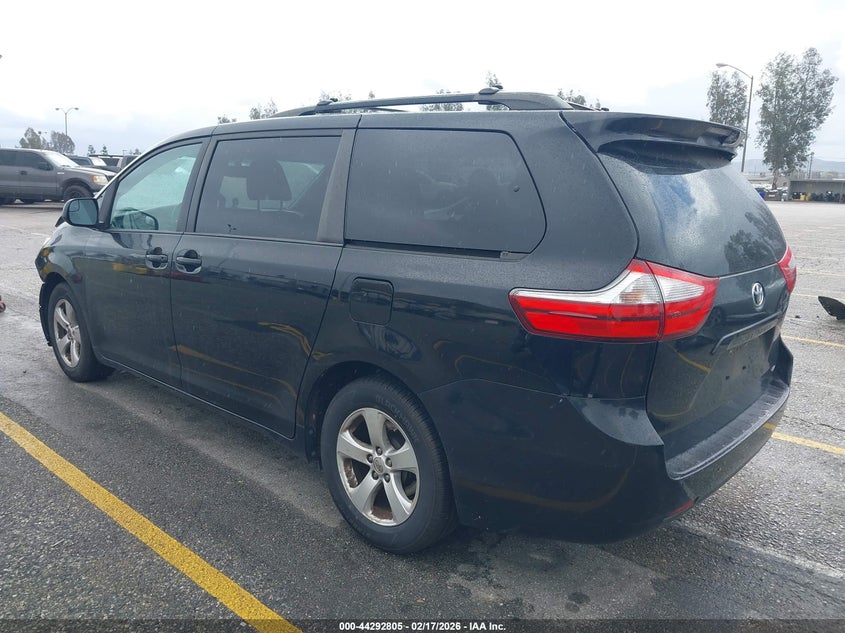 2015 Toyota Sienna Le