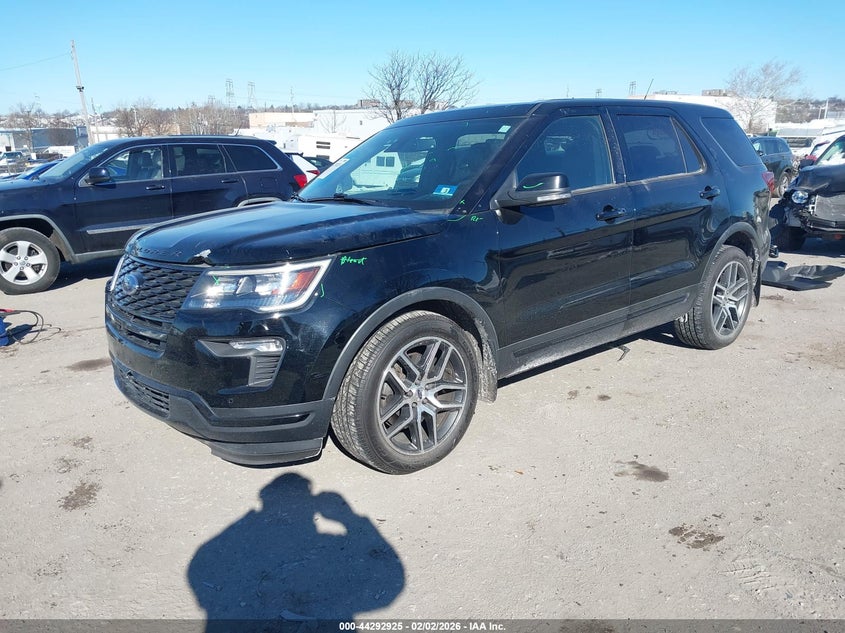 2018 Ford Explorer Sport