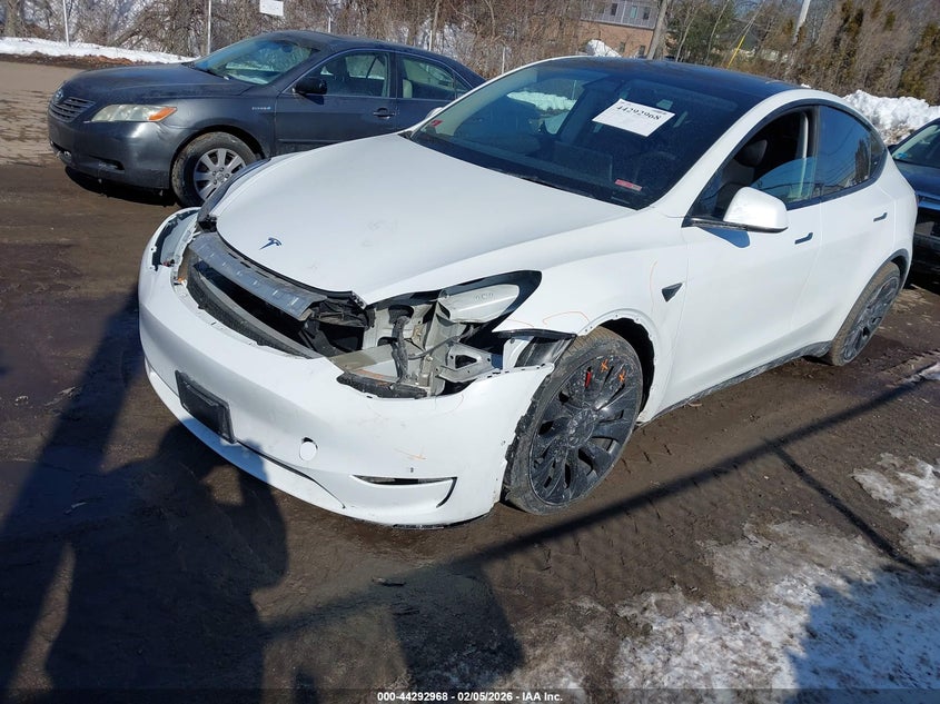 2022 Tesla Model Y Performance Dual Motor All-Wheel Drive