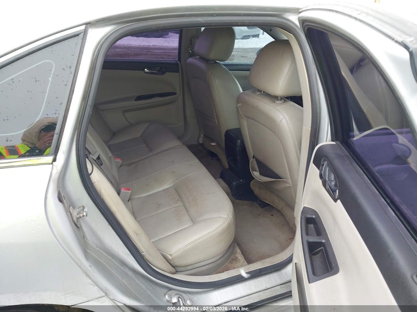 2011 CHEVROLET IMPALA auction photo 8
