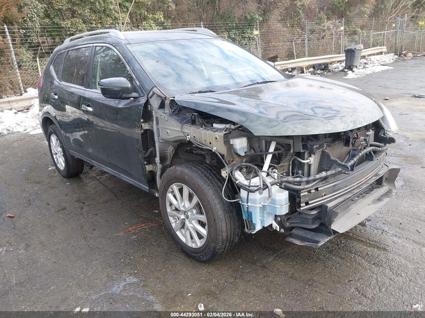 2018 Nissan Rogue Sv