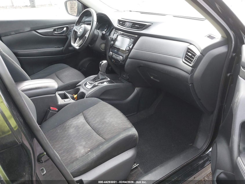 2018 Nissan Rogue Sv