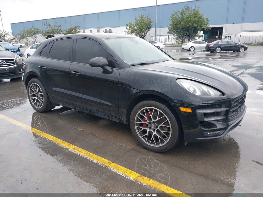 2015 Porsche Macan Turbo