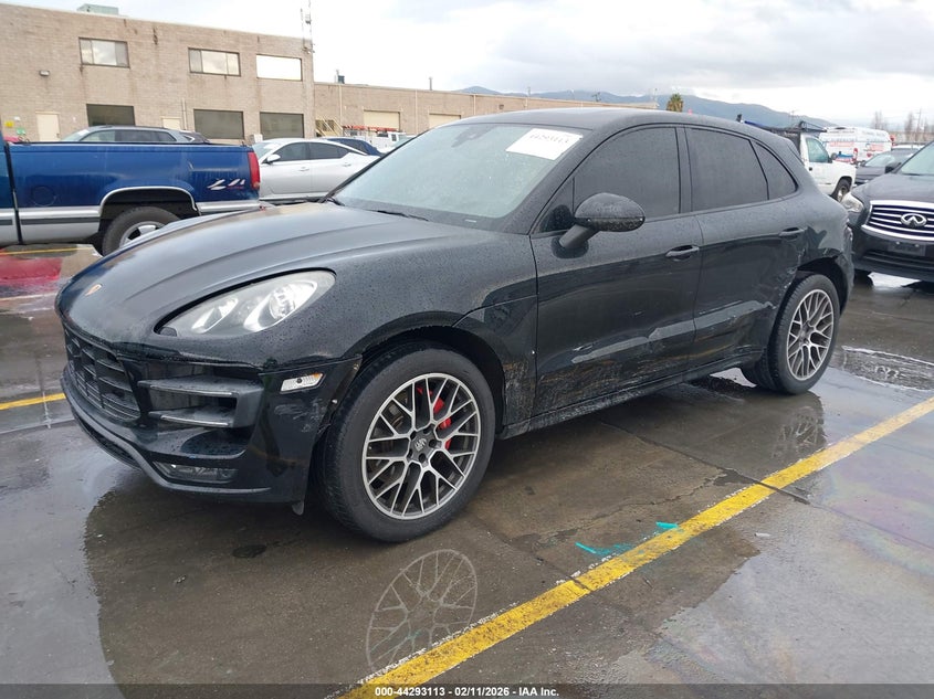 2015 Porsche Macan Turbo