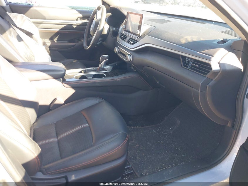 2023 Nissan Altima Sr Fwd