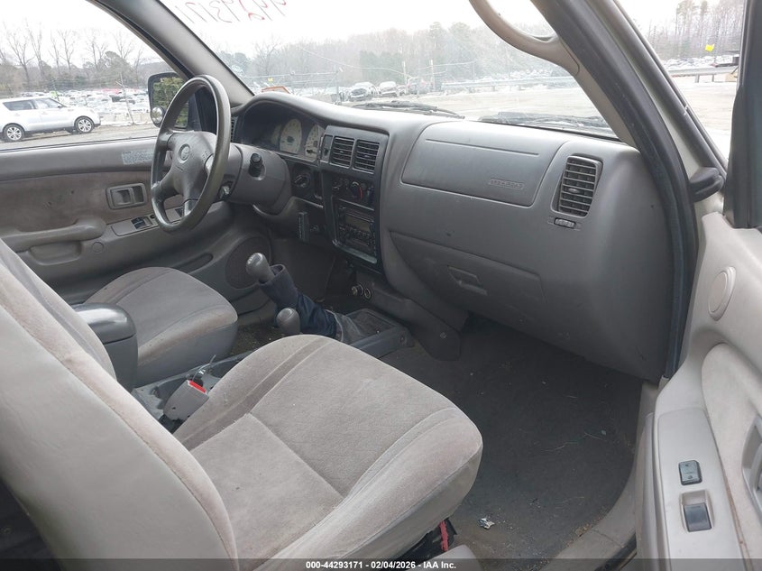 2001 Toyota Tacoma Base V6