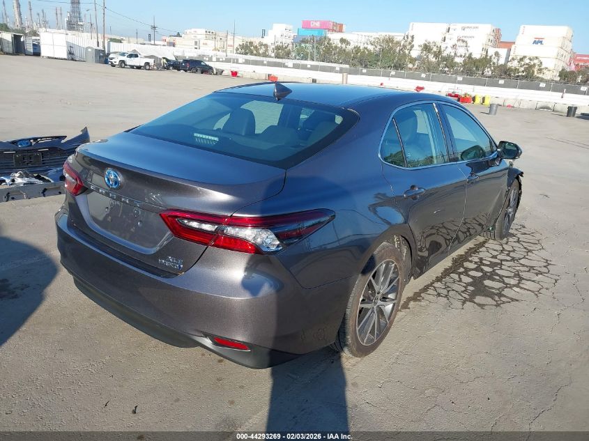 2024 Toyota Camry Hybrid Xle