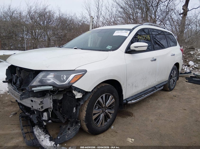 2019 Nissan Pathfinder Sv
