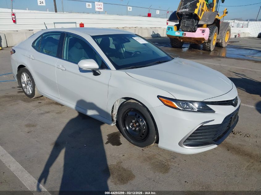 2022 Toyota Camry Le Awd