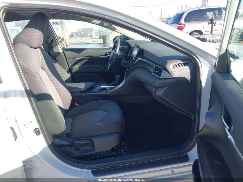 2022 Toyota Camry Le Awd