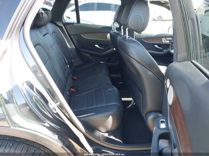 2021 Mercedes-Benz Glc 300 4Matic Suv VIN: W1N0G8EB7MV323967 Lot: 44293301