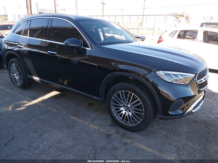 2025 Mercedes-Benz Glc 300 Suv