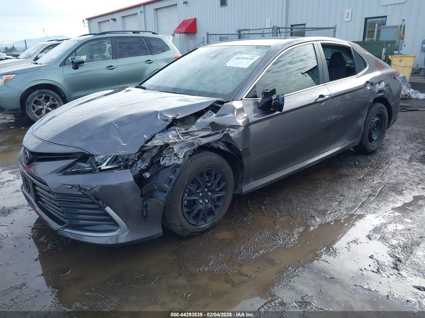2022 Toyota Camry Le Hybrid