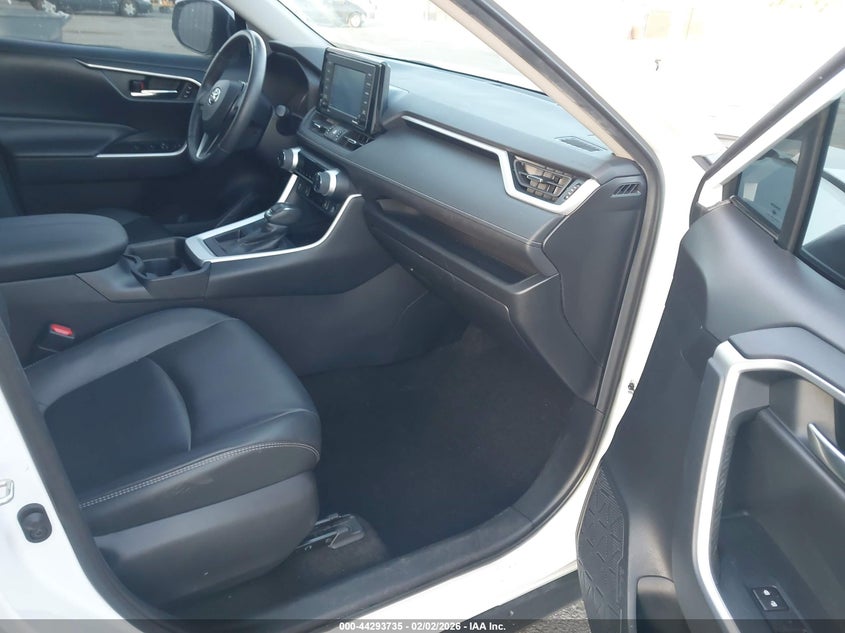 2020 Toyota Rav4 Xle Premium