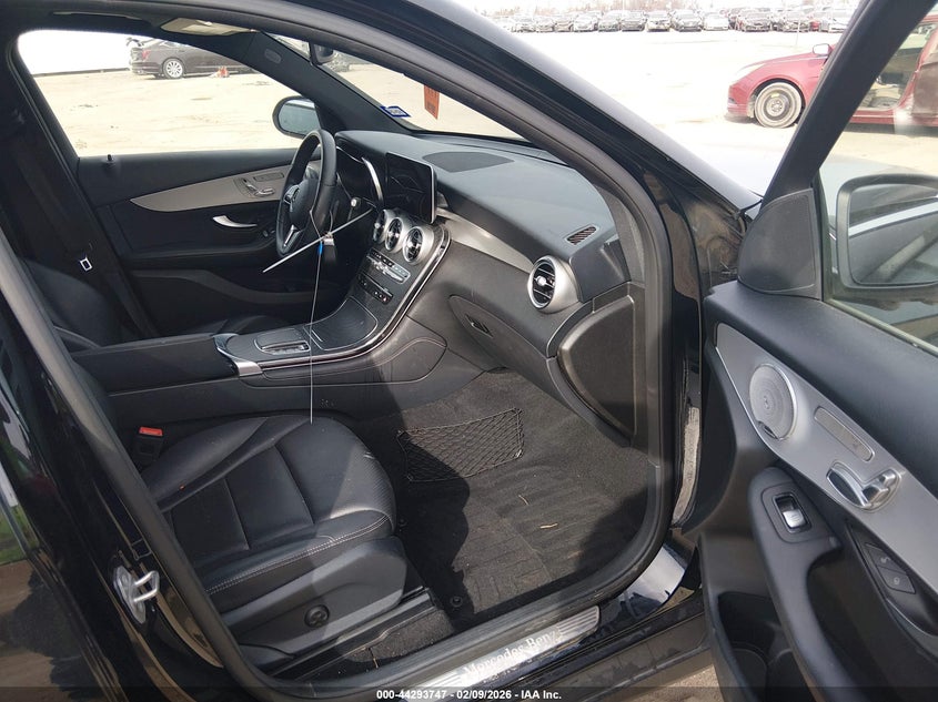 2020 Mercedes-Benz Glc 300