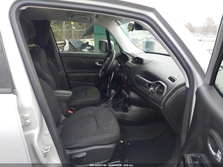 2017 Jeep Renegade Altitude Fwd