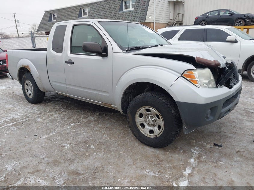 2013 NISSAN FRONTIER S