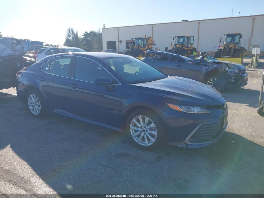 2023 Toyota Camry Le