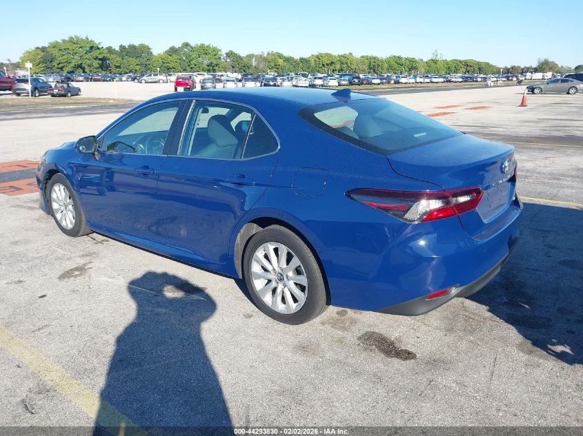 2023 Toyota Camry Le
