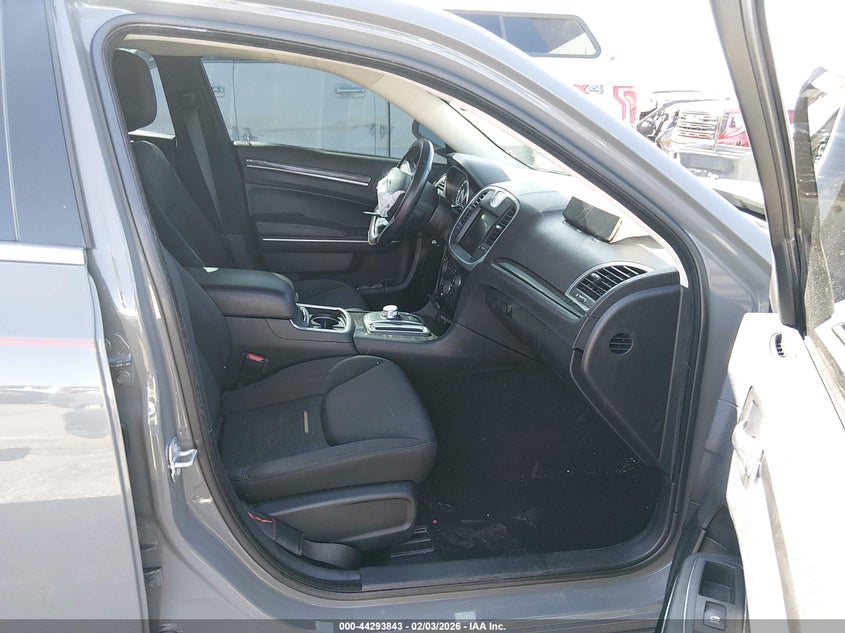 2019 Chrysler 300 Touring Awd