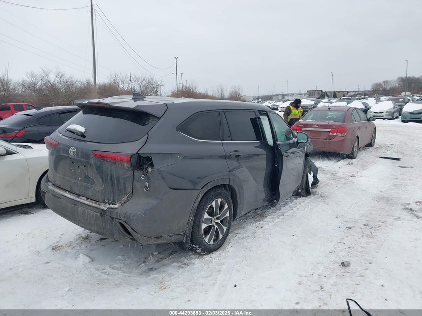 2021 Toyota Highlander Xle