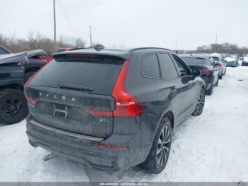 2024 Volvo Xc60 B5 Plus Dark Theme