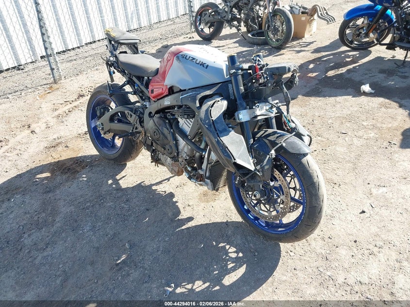 JS1DM11B8S7100329 SUZUKI GSX-R1000 Photo 1