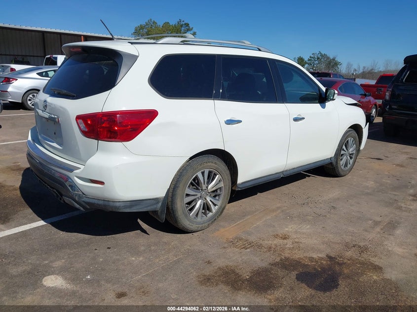 2018 Nissan Pathfinder S