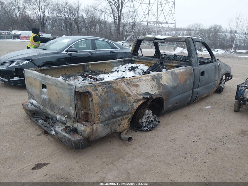 2005 GMC Sierra 1500 Work Truck