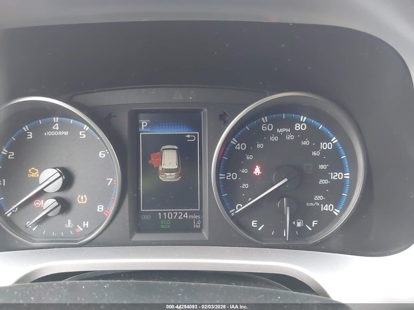 VIN JTMZFREV9JJ211935 2018 TOYOTA RAV4 LE