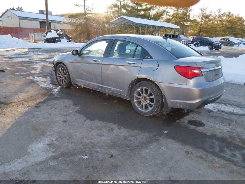 2013 Chrysler 200 Limited