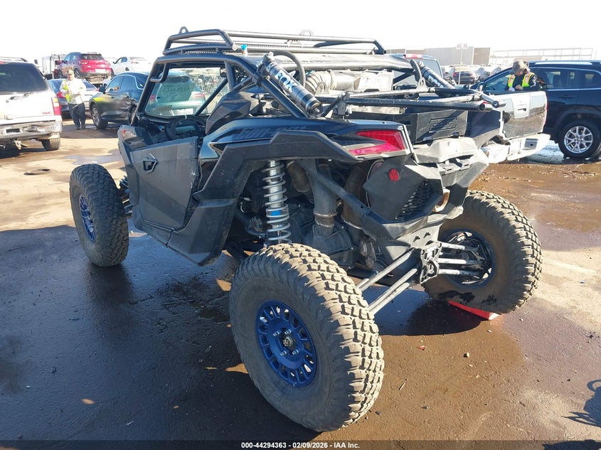 2022 CAN-AM MAVERICK X3 auction photo 3