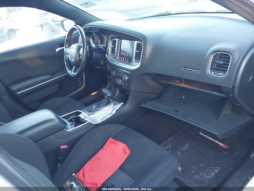 VIN 2C3CDXHG6NH169510 2022 DODGE CHARGER GT RWD